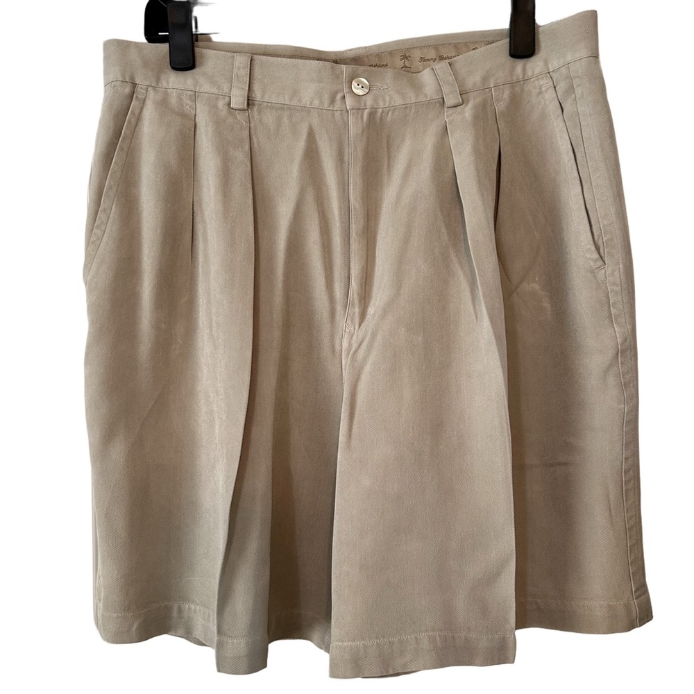 Tommy Bahama Women’s Beige Silk Pleated Shorts High Rise Resortwear